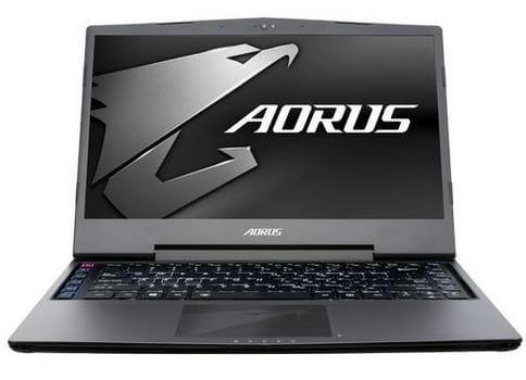 Замена жесткого диска на ноутбуке AORUS